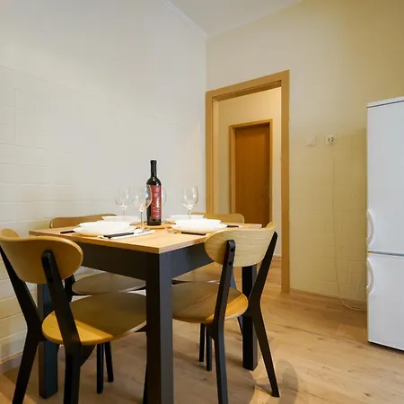 Cozy Brudet Old Town 1st Floor Ac