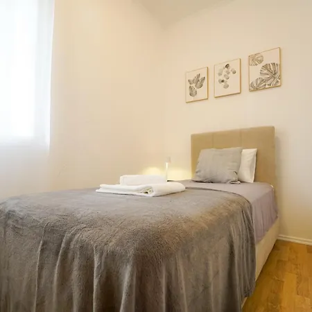 Lejlighed Cozy Brudet Old Town 1st Floor Ac Zadar