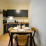 Апартаменты Cozy Brudet Old Town 1st Floor Ac
