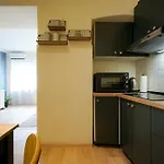Апартаменты Cozy Brudet Old Town 1st Floor Ac