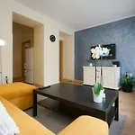 Cozy Brudet Old Town 1st Floor Ac