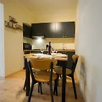 Апартаменты Cozy Brudet Old Town 1st Floor Ac Задар