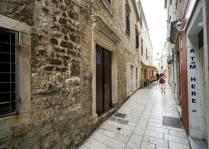 Cozy Brudet Old Town 1st Floor Ac